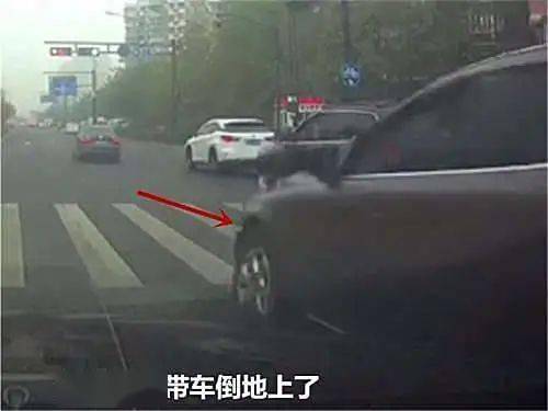 汽车闯黄灯时速多少(汽车闯黄灯时速多少？对驾驶安全行为的探讨)