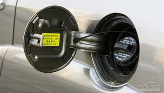 汽车油箱多少升suv(汽车油箱容量解析，SUV车型的油箱大小探讨)