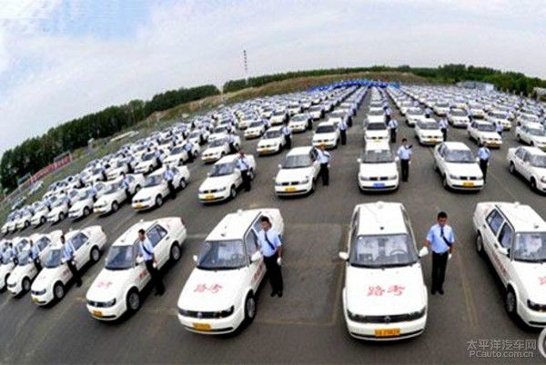 深圳汽车报废里程多少(深圳汽车报废里程标准及相关政策解读)