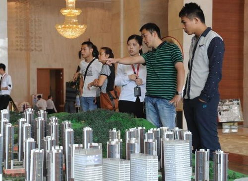汽车小油漆价格多少(汽车小油漆价格多少？探究汽车油漆市场的价格因素)