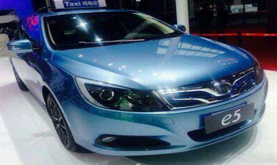 电动汽车是多少(电动汽车是多少？未来的绿色出行新篇章)