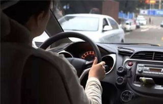 汽车侧面距离多少合适(汽车侧面距离多少合适，安全驾驶的重要考量)