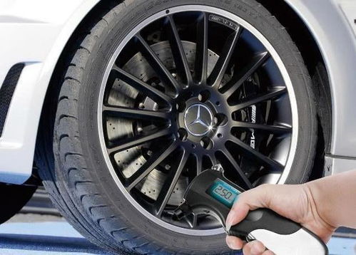 汽车出厂轮胎多少气压(汽车出厂轮胎的气压标准，关键要素解析)