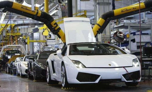 汽车用多少吨钢材(汽车用多少吨钢材，探究现代汽车制造中的钢材应用)