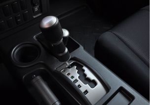 汽车转速在多少换挡(汽车转速与换挡策略，驾驶中的关键要素解析)