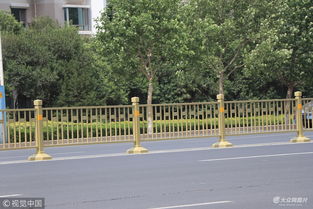 汽车撞坏护栏赔偿多少(汽车撞坏护栏赔偿多少，解析赔偿因素与计算方法)