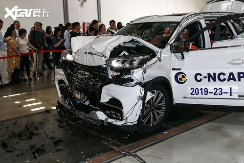 多少周岁可以买汽车(多少周岁可以买汽车？一篇文章带你了解购车年龄限制及相关注意事项)