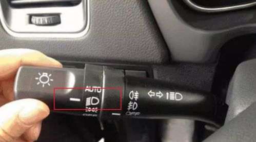 汽车近光灯功耗多少瓦(汽车近光灯功耗多少瓦，探究汽车照明技术的细节)