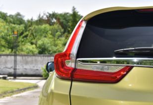 换汽车门价格多少(换汽车门价格多少，全面解析汽车门更换成本与因素)