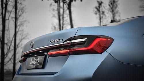 汽车换色大概多少(汽车换色大概需要多少？全面解析汽车改色成本及因素)