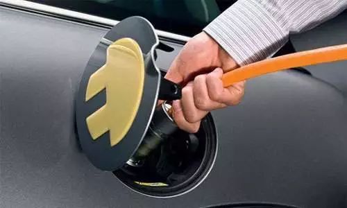 汽车充电速度需要多少(汽车充电速度需要多少，影响因素与未来展望)