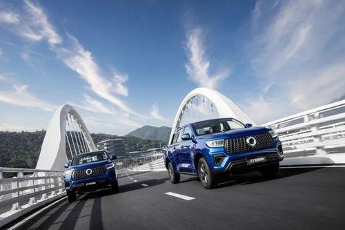 长城共多少吨汽车(长城与汽车，磅礴与流动的交汇)