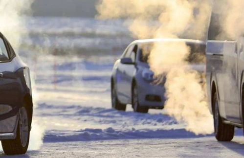 小汽车带多少烟花(小汽车与烟花，一场特殊而需深思的相遇)