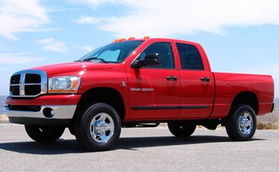 皮卡汽车全车重量多少(皮卡汽车全车重量多少，深度解析与影响因素探讨)