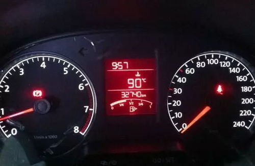 白色汽车水温多少正常(白色汽车水温多少正常—汽车水温知识详解)