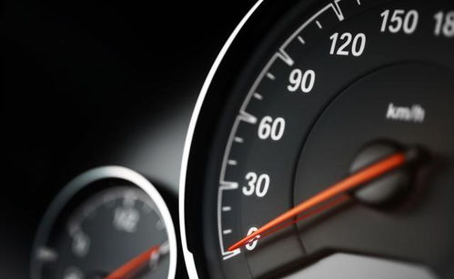 0.8的汽车油耗多少(关于汽车油耗，探讨0.8升油耗的表现)