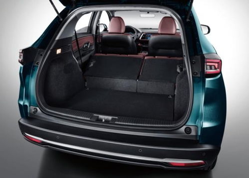 汽车后排承重多少斤(汽车后排承重多少斤，深度解析与实际应用)