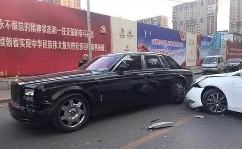 汽车撞到车赔偿多少(汽车撞到车赔偿多少，深度解析车辆事故赔偿问题)