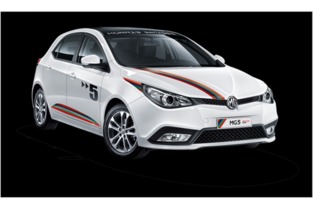 汽车名爵多少码(汽车名爵的性能与速度，多少码的速度极限？