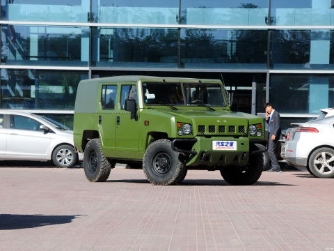 勇士汽车 容积多少吨(勇士汽车，容积性能揭秘)