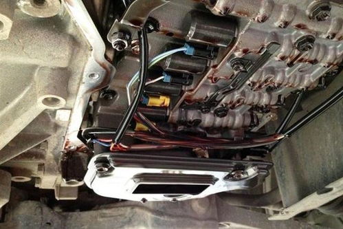 汽车半箱油能开多少(汽车半箱油能开多少，深度解析油耗与行驶距离的关系)