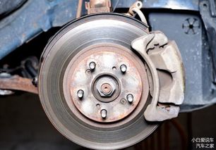 汽车刹车距离多少够用(汽车刹车距离多少够用，探讨刹车性能与行车安全)