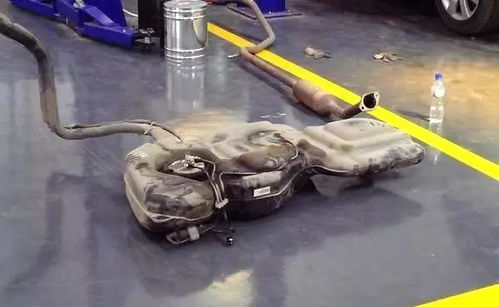 巨龙汽车油箱多少升(巨龙汽车油箱容量解析)