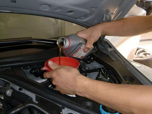 汽车多少公里换管路(汽车多少公里换管路，深入了解汽车维护中的关键一环)