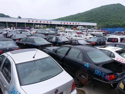 汽车报废是多少公里(汽车报废与行驶公里数的关系，探究汽车报废标准与里程数之间的联系)