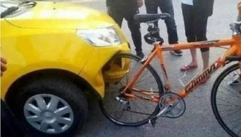 单车撞汽车赔多少(单车撞汽车赔多少，事故责任与赔偿分析)