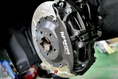 换汽车卡钳价格多少(换汽车卡钳价格多少？全面解析卡钳更换成本与因素)