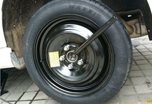 汽车换轮廓要多少(汽车换轮胎需要多少，深入了解轮胎更换的要素)