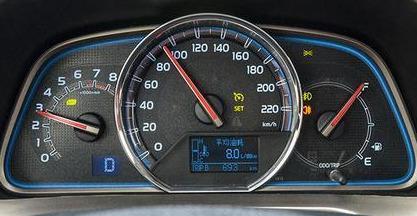 汽车开多少转最好(汽车开多少转最好，探究发动机转速与驾驶性能的关系)