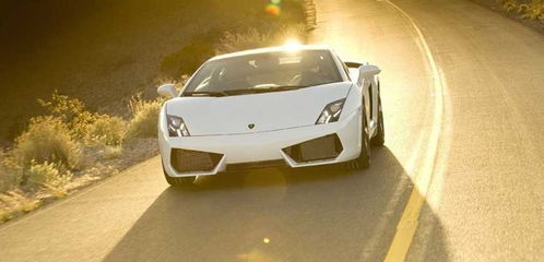 汽车太阳膜多少(汽车太阳膜多少，深度解析价格、类型与选择)