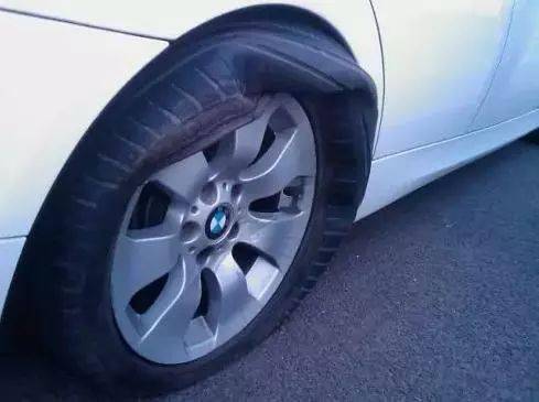 汽车汽压打多少舒服(汽车汽压打多少舒服—驾驶舒适度与轮胎气压的微妙关系)