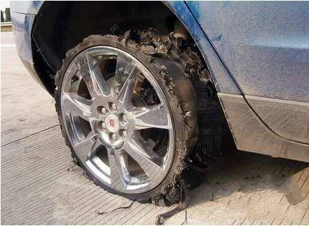 汽车冷车胎压多少(汽车冷车胎压多少，了解、调整与保障行车安全)