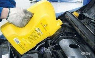 汽车机油到多少换(汽车机油，何时更换最佳？