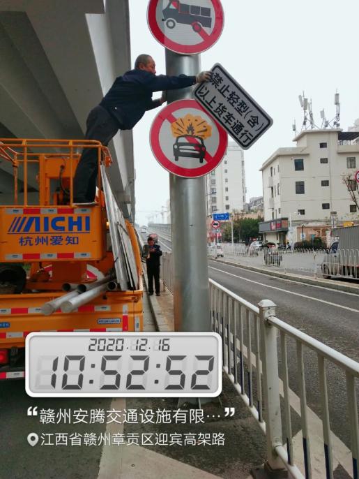载货汽车限吨多少(载货汽车限吨多少—探究载重限制与道路安全)