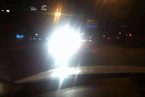 汽车远光灯事故比例多少(汽车远光灯事故比例研究，揭示背后的数据与事实)