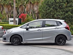 新飞度汽车油耗多少(新飞度汽车油耗解析)