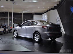 汽车三厢面积多少(汽车三厢面积详解，概念、测量与影响因素)