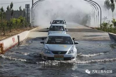 夏天汽车涉水多少合适(夏天汽车涉水深度多少合适—安全驾驶指南)
