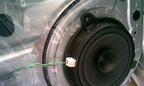 电磁汽车喇叭多少伏(电磁汽车喇叭的电压解析)