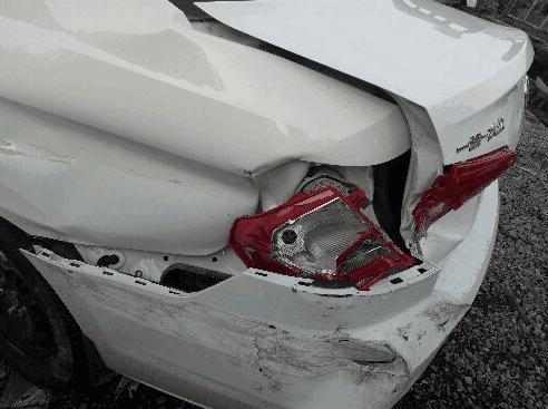 汽车多少速度撞报废(汽车速度与撞击报废的探讨)