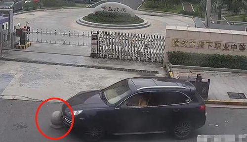 汽车撞墩子赔偿多少 汽车撞墩子赔偿多少