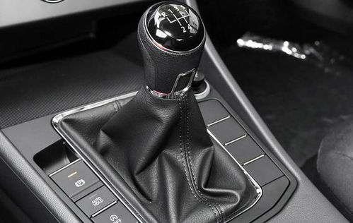 汽车时速多少应升档