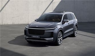 理想汽车融资多少亿