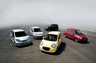 小型汽车自重多少 小型汽车自重多少