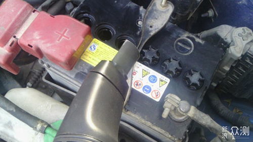 汽车发动正常电压多少