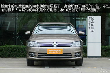 汽车12杠油耗多少